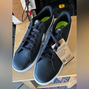 NWT Men’s Nike Court Royale Sneakers